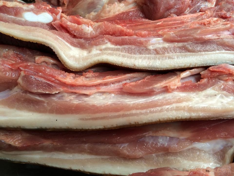 Làm thế nào phân biệt được thịt lợn mán thật giả?