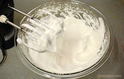 cách làm kem tươi bằng máy xay sinh tố 2