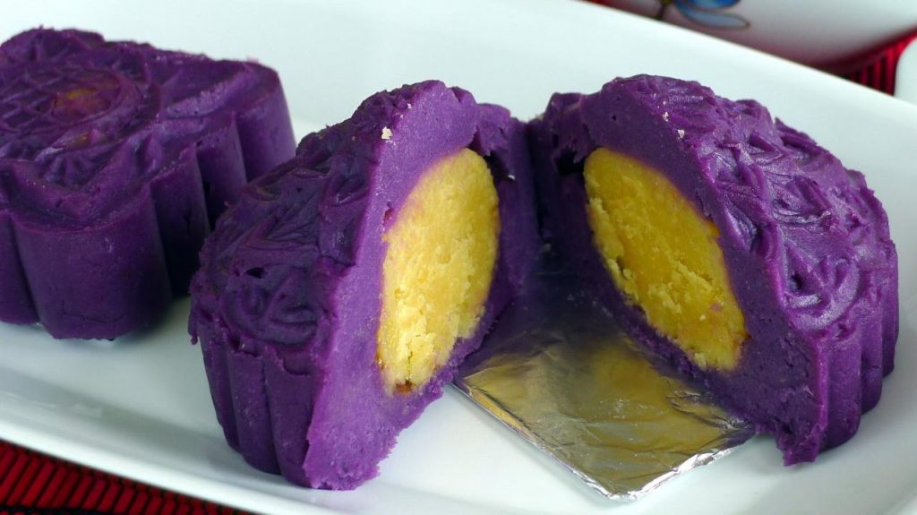 Kết quả hình ảnh cho bánh trung thu khoai lang