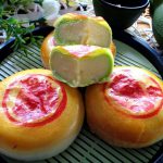 Làm bánh pía chay cúng Rằm tháng 7