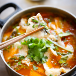 Canh cá trắm nấu chua cay ngon ngọt thơm nồng