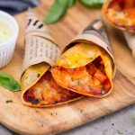 Hô biến vỏ há cảo thành món bánh pizza cuộn chỉ trong nháy mắt - Ảnh 6.