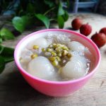 Tự làm chè vải đậu xanh nhanh và ngon miệng 1