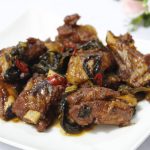 Sườn kho dưa ngon ngon, đậm đà cả nhà mê tít