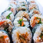 Chỉ cần thay đổi nguyên liệu món cơm cuộn sẽ thêm phần lạ miệng và thơm ngon - Ảnh 7.